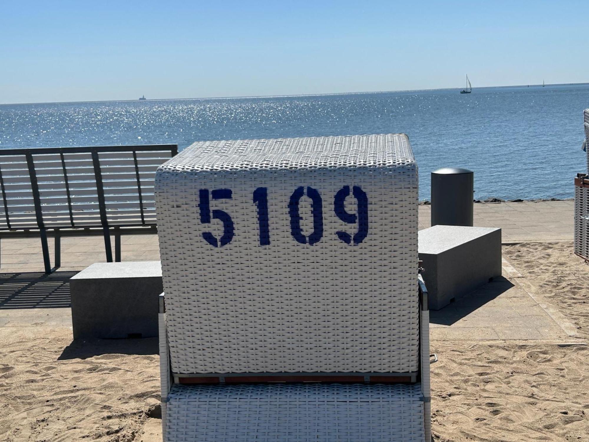 Ferienwohnung Ritthoff Perlebucht - Mit Strandkorb Am Meer Und Kostenloser Eintritt Ins Schwimmbad Büsum Exteriör bild